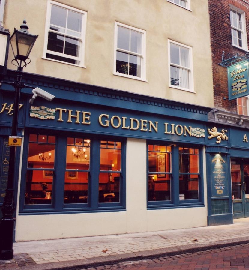 The Golden Lion Wetherspoon Hotel Rochester  Exterior photo